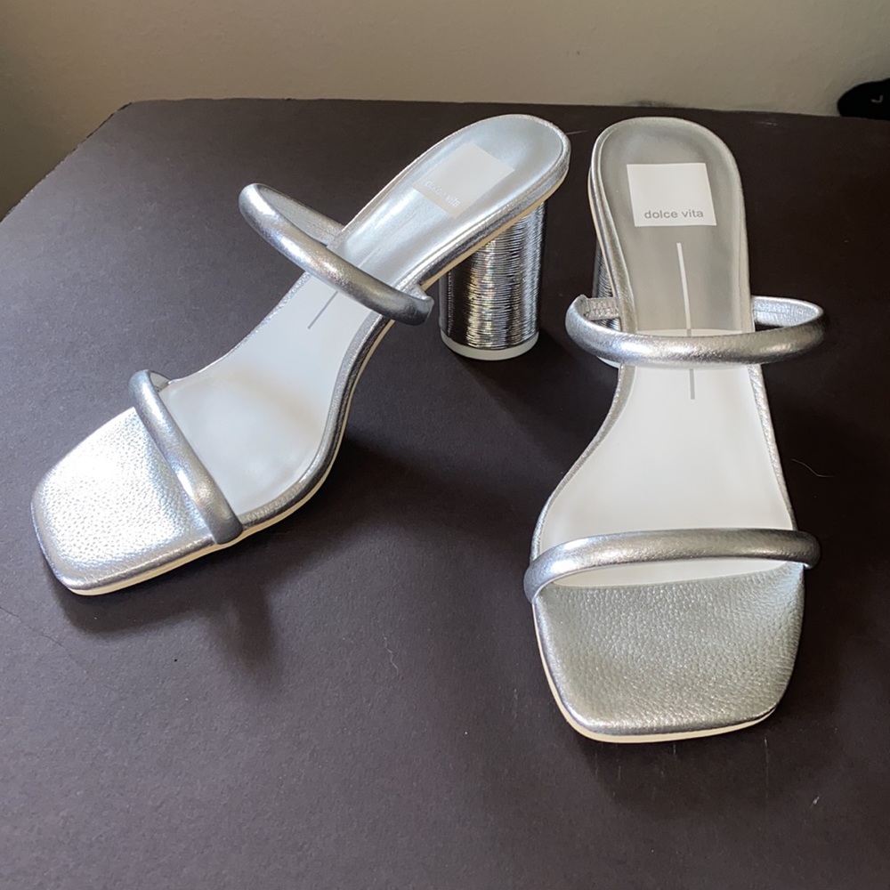 Brand New Dolce Vita Sandals ✨